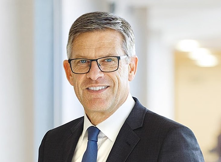 Bernhard Joekel, Senior Partner BESTMINDS Executive Search
